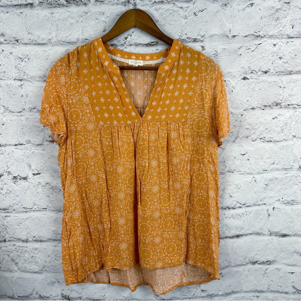 Mason & Belle top